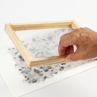Handgeschöpftes Papier mit Duftöl