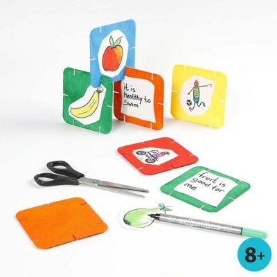 Selbst gestaltete Puzzleteile zum Ineinanderstecken