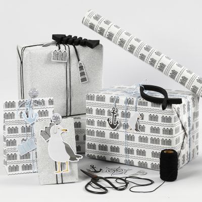 Geschenkverpackungen in Schwarz